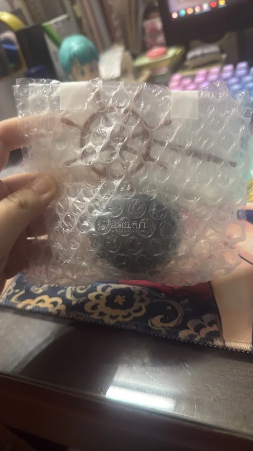 超绝购物体验，买到了wcf动物园系列第二弹，价格也还很满意的。盒况也好，打包很给力。挖煤姬实力还是有的，而且还有绝版千值练佩罗娜帽子哦