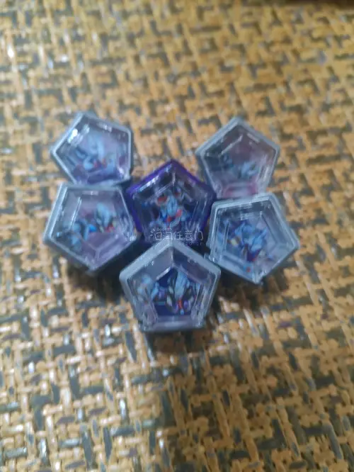 蓝色的青龙真的太好看了，还有戴拿和盖亚的凑齐tdg星石，剩下的还能送给朋友，价格还比国内实惠，千辛万苦总算是能够封坑了
