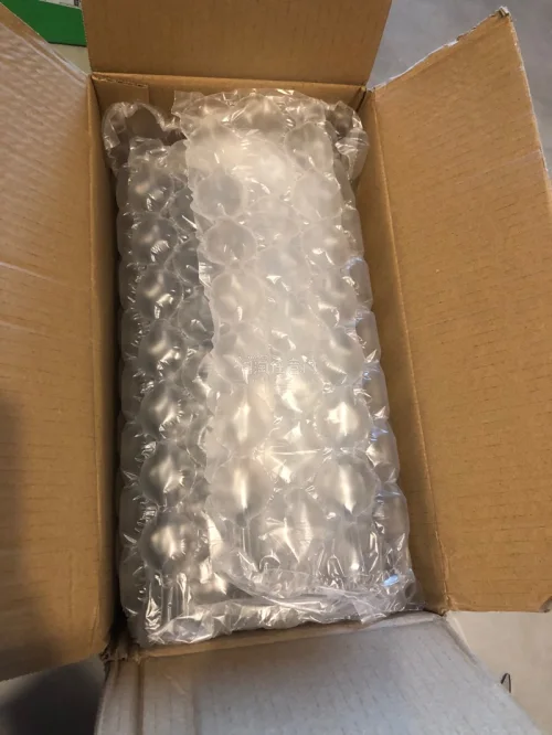 一双种草一年多的鞋子国内已经买不到了，在煤炉上偶然刷到，重点是价格非常美丽！果断用挖煤姬下单！打包非常严实，收到实物感觉自己捡到宝了，真的好喜欢这个宝蓝色，非常满意的一次购物，以后还会继续用挖煤姬挖宝！