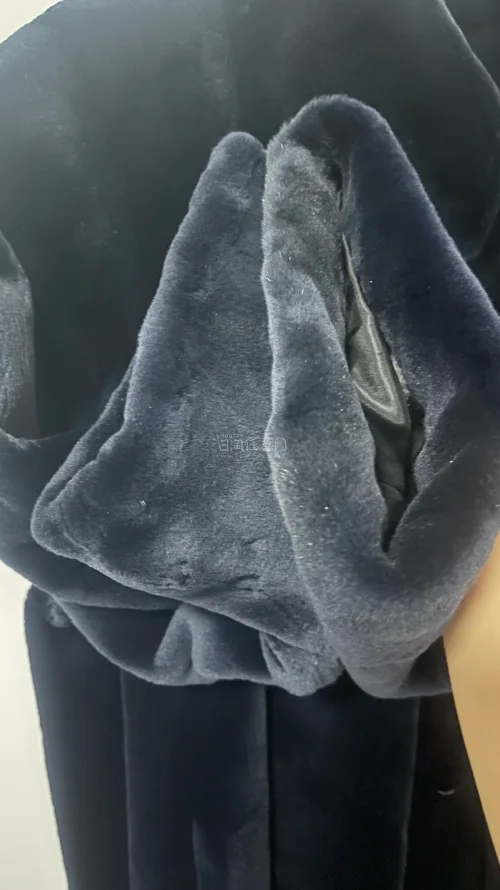 第一次切煤，拍的不好看，但是实物真心不错，一点瑕疵都没有，当时还后悔没有买拍照服务，现在想来省钱了，尺寸也很准，epl物流还是很快的