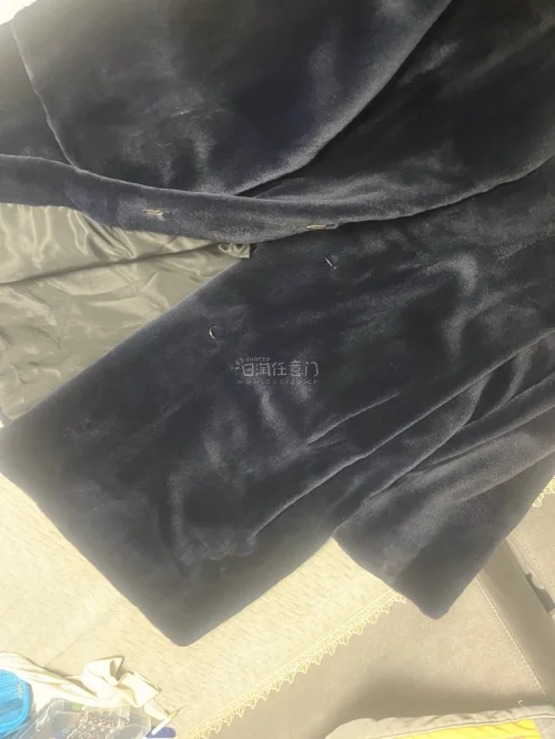 第一次切煤，拍的不好看，但是实物真心不错，一点瑕疵都没有，当时还后悔没有买拍照服务，现在想来省钱了，尺寸也很准，epl物流还是很快的