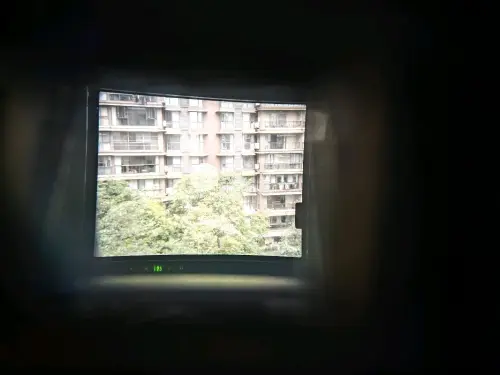 第一次日淘，安全下车，税了60块。不过取景器成色完美，值了！！！买之前和等待到货期间在红薯看了很多帖子，心里忐忑极了，不过没想到任意门一条龙服务还是很省心的。