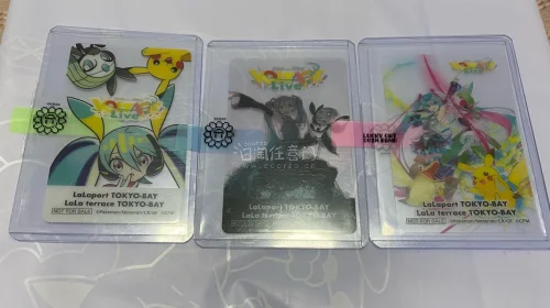 爵士美丽的初音x 宝可梦透卡终于在挖煤姬⬆️购入，物流也很好，倒手的时候完好无损，客服虽然盲，但素都有处理需求，好评，下次还来！