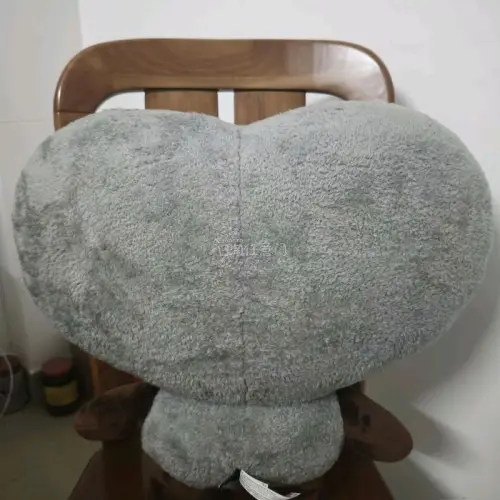 在挖煤姬上蹲到这个bonbon jumbo，实物超大一个萌，挖煤姬打包一如既往靠谱，气泡膜和大纸箱，漂洋过海零磕碰。下单到合单发货流程丝滑，这次也没被税，安全下车。