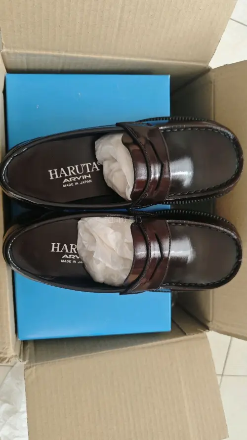 这是在挖煤姬上半最满意的一单，买的是的haruta鞋子4900，非常貌美的一双制服鞋，鞋子运过来状态都是很好的，运过来的盒子也是完好无损的，价格也很实惠，能做到秒切，我以后还会继续使用的。