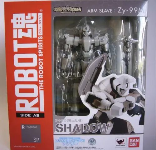 这款万代全金属狂潮暗影是ROBOT魂限定货，来自全金属狂潮Another的Zy-99M Shadow 输出仕样。暗影从分量上来说还是不错的，武器非常的丰富，有40MM冲锋枪，近距离散弹枪，系列经典的BOXER散弹枪，单分子刀，还有这次商品化最引人注目的武器，原著中由...