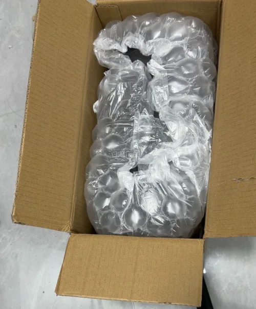 之前都是找人代切，这次试了试自己下单买双肩包，体积大所以比较划算的，5.18下单，6.8收到收，包装得很好，整体都不错！