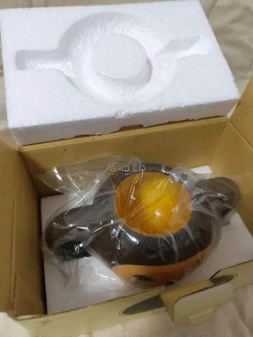 第一次下单易碎品，包的特别严实，我拆了半天才拆开，盒子八角尖尖，杯子完好无损，订单的处理速度特别快，几天时间就收到了