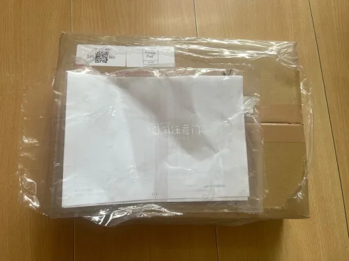 又收到心仪的衣服啦，每次在挖煤机上购物都开心满满，切煤速度飞快，从下单到货打包合单到发货，过程清楚顺畅，特别是国际物流 ，速度飞快，一般4天可到家，特别感谢！