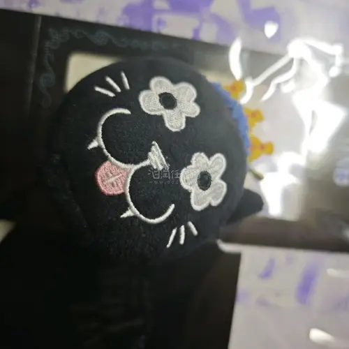 超级无敌好的一次购物体验，发货很快，没过多久就收到了。而且包装得巨好，连原袋原盒都直接邮过来了。很干净很整洁，几乎全新。包装很完好，用了泡沫纸。