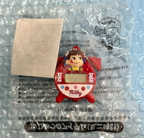 挖到宝藏啦！不二家小玩具和挂件颜值拉满，食玩造型精致又好看。红粉配色软萌十足，特别讨喜。包装严实细致，发货也很快，体验感满分，真心推荐，之后还会再来回购！
包装用心，发货效率超高，整体特别满意