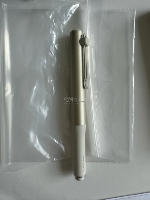 挖煤姬切煤体验超省心，操作简单易懂，代拍速度快。仓库打包严实，气泡纸防护到位，谷子完好无磕碰，物流更新及时，合单省钱，客服回复耐心，日淘吃谷首选，以后会一直回购。
