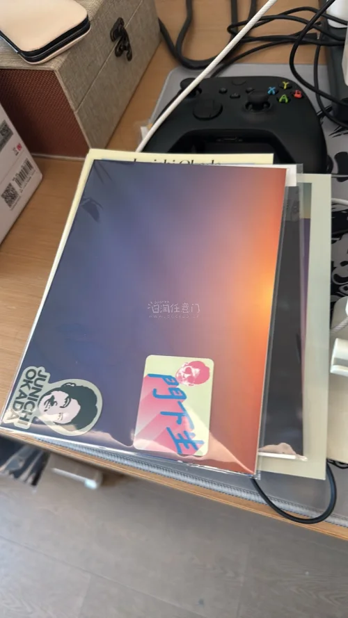 自从回坑每天都在焦急等待233等待是值得的，要不是樱花妹发货太慢的话还可以更快拿到我的会报。包装也蛮好，无磕碰折页。