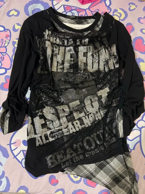 这次选的ems空运大概十天就收到了，包装很好，每件衣服都绝美！！！我是第一次在挖煤姬上购物，给我的体验也很棒，推荐给朋友啦~