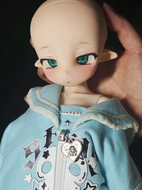 非常美萌的小孩，挖煤姬的日拍代拍服务也很安心多次使用了，娃头到手包装打包也很好没有运输造成的瑕疵，喜欢