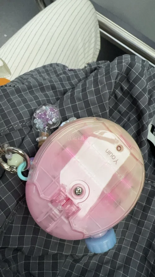 欢乐园改壳 阳光下变色 很好看 彩虹? 太美了 游映壳很不错美美美差点要交税刚好50以内不用交 很好看