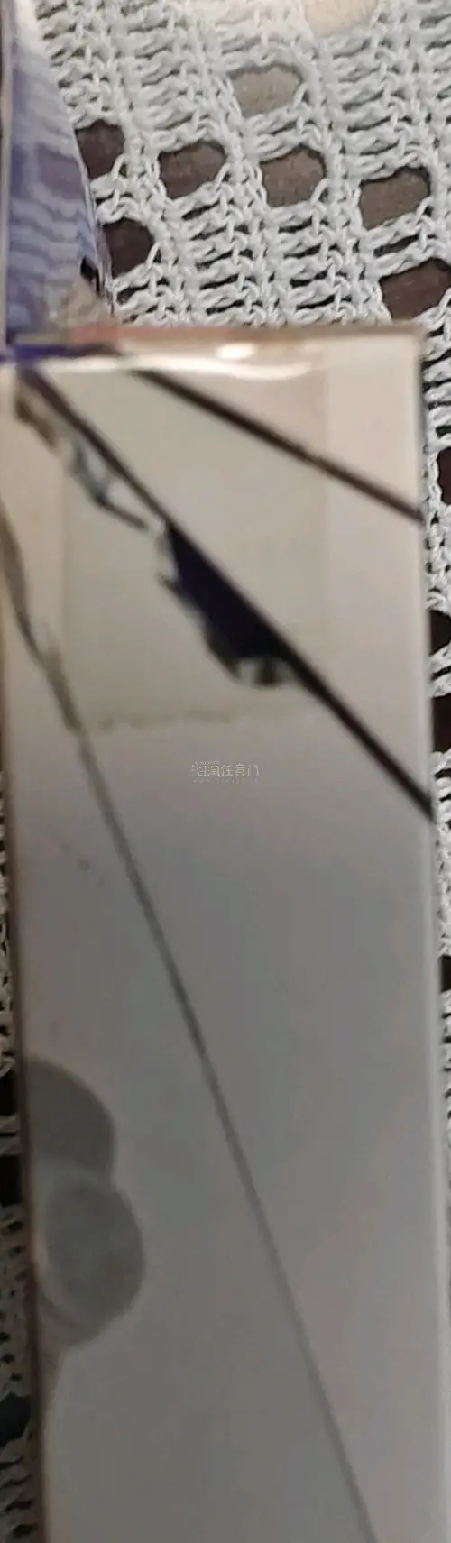 这是假面骑士龙骑收藏卡盒，适配DX龙召唤机甲，图中是王蛇契约兽毒蛇王。整套共50种，卡盒收录第二弹卡牌，复古日版包装，汇集剧中骑士与契约兽，是龙骑老粉怀旧收藏藏品