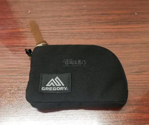 收到心爱的包包，打包依然很放心，物品包装仔细，泡泡膜填充厚实，超给力。自从认识日淘开始，就使用挖煤姬。