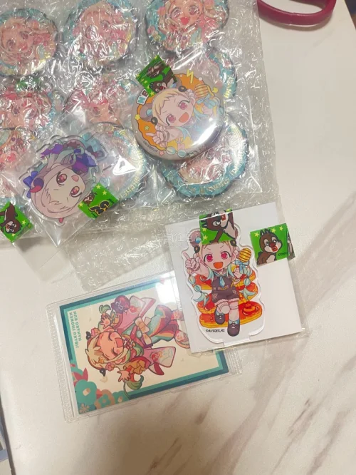 这次东西有点多但是收到的时候商品还是很安全的！没有在运输中造成任何瑕疵(>^ω^<)看着这么多萌物心软软！从购买到到家流程也是很简便 用了一张劵便宜了特别多