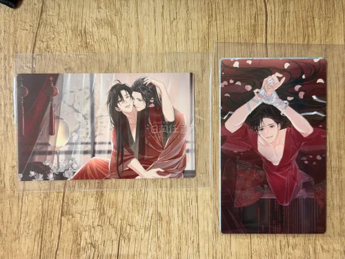 魔道祖师的特典们总是卖的很贵，我会经常翻一翻挖煤姬app里的煤炉二手平台，看有没有好价出，结果就让我看到了完结展门票特典的好价～公式茶屋的新杯垫～还有茶屋婚礼的特典～赶上挖煤姬免手续费，好爽～爽吃～国际快递也可以走竹蜻蜓，很划算～
