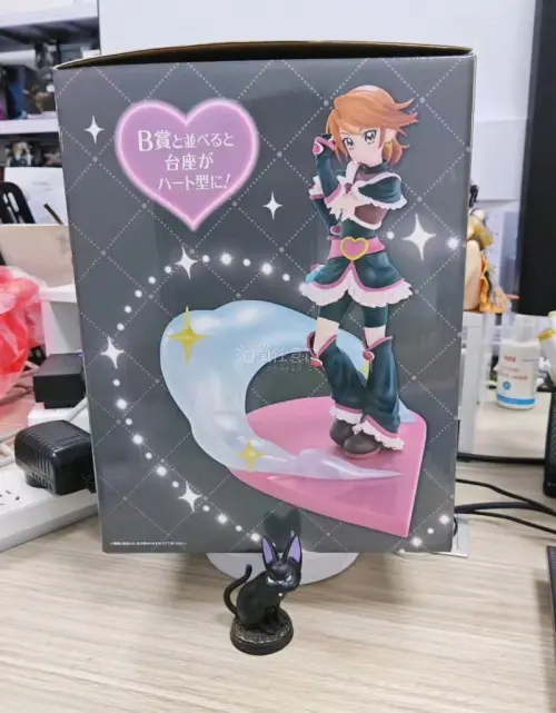 这款光之美少女手办做工精致，人物造型还原到位，色彩鲜亮均匀无溢漆，细节刻画细腻。包装严实完好无损，摆件质感出众，颜值在线，收藏自用都很合适，非常满意