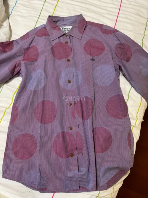 完全就是我的衣服耶！很新很新很新，款式国内好像没有，不敢想象配牛仔外套有多好看！最近迷上了海淘衣服，用任意门真的超划算的！