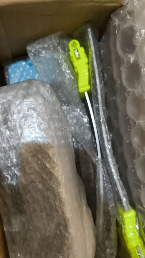 虽然因为最近清关速度的下降，导致收到货时间比较晚。但是任意门的打包服务还是让人很满意。特别愉快的。购物体验