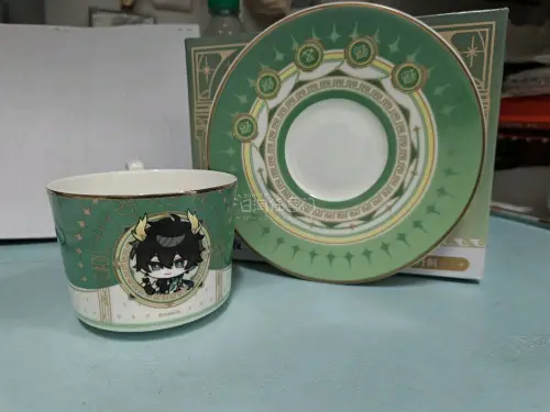 挖煤姬打包的非常严实，说实话路上很怕它碎了，到货的时候发现担心多余，外面包了泡沫纸，里面也塞满了泡沫纸，全部完好无损！非常感谢挖煤姬的厚实打包！