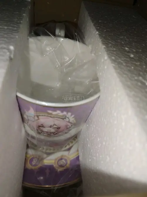 挖煤姬打包的非常严实，说实话路上很怕它碎了，到货的时候发现担心多余，外面包了泡沫纸，里面也塞满了泡沫纸，全部完好无损！非常感谢挖煤姬的厚实打包！