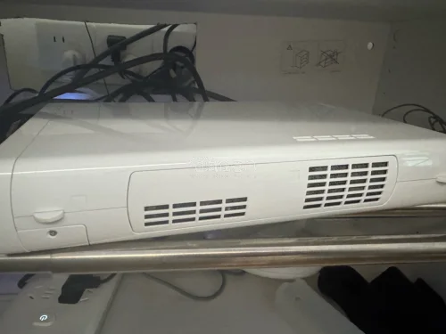 之前在挖煤姬淘了很多掌机，这次是第一次淘主机，是一台 wiiu，配件非常齐全，主机很重，走了海运，时间不到一个月，速度还算快，主要是海运便宜，主机成色很好，功能正常，开玩