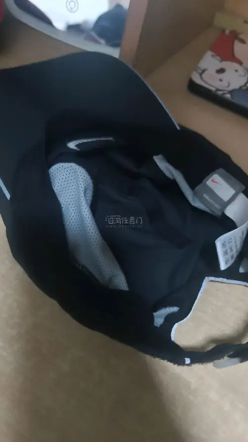 购入nike帽子一顶，包装完美物流超快，物美价廉，帽子尺寸合适很适合夏天，百搭透气，客服答疑速度快，六月福利多多！