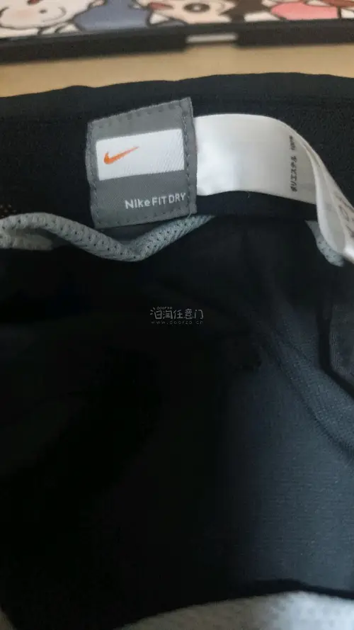 购入nike帽子一顶，包装完美物流超快，物美价廉，帽子尺寸合适很适合夏天，百搭透气，客服答疑速度快，六月福利多多！