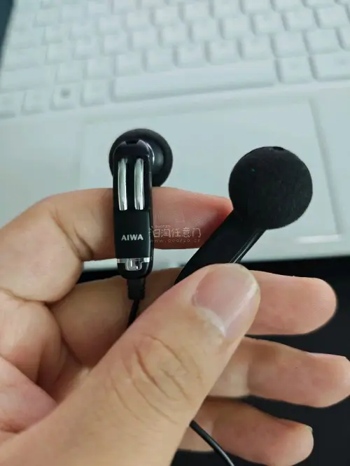 购物体验：整体购物体验不错，折扣券也还实惠，效率挺高，从入库到手花了了七天左右，
货品质量：整体很新，拍到的价格我觉得也很香，是第一次拍买的产品，整体很不错，好评?