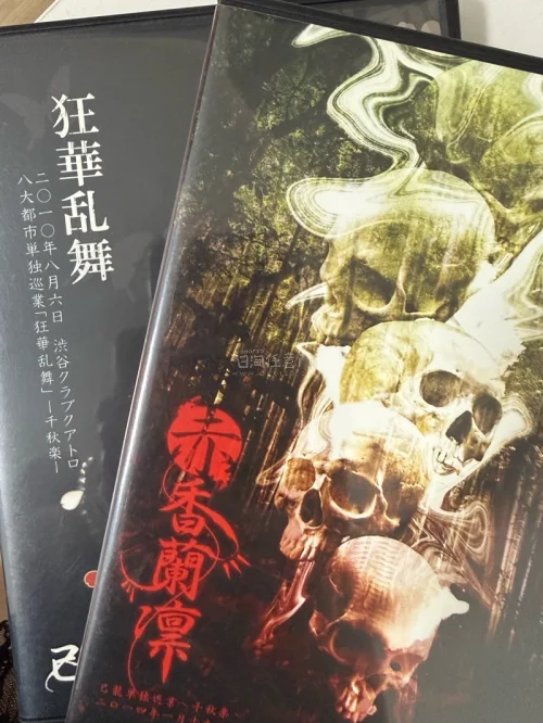 又用非常好的价格切到了很多谷子！很快就收到了 非常开心！全部合箱一次性寄回来了就是如果能走免税路线就更好了…以后还会继续用挖煤姬切煤的