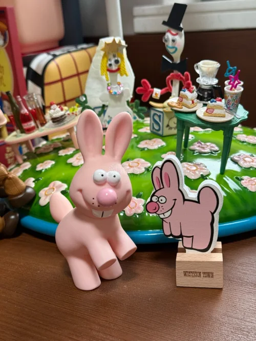 淘到的品相都很好，价格也很实惠，卖家的包装也很好，寄过来都没有运损，国际快递也蛮快的，站内这次下单还有优惠