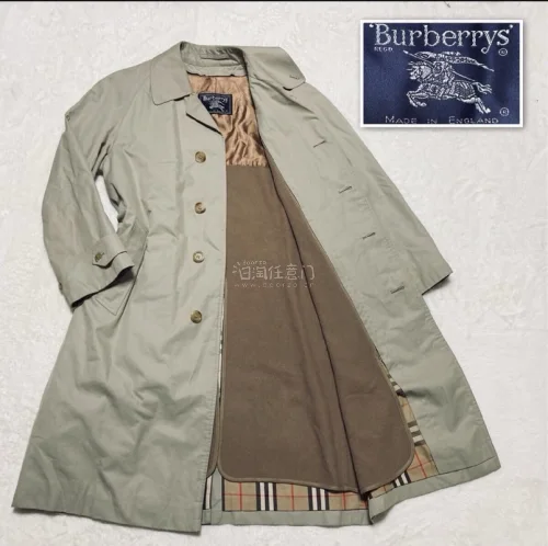 第一次用任意门购买Burberry风衣，商品与描述一致，成色很好，包装仔细，发货速度快，购物体验非常满意，以后还会继续使用！