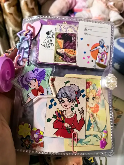 又一次收到日本老师的手账，会细心保存！整本风格为古早时期的昭和风，每翻阅一页有种回到过去旧时光的感觉呢！