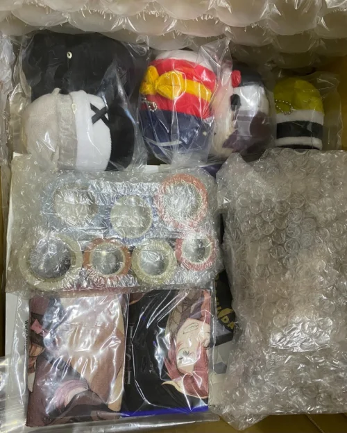 第一次买小胶带，特别萌，yhm打包的很好，很喜欢。这次买的这些打包都特别棒哦！还会继续买哒ovo希望多多给积分呢，嘿嘿，谢谢平台帮我代购
