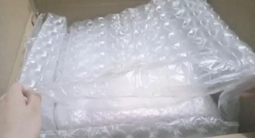 这是第三次日淘竹蜻蜓合单顺利到达。一直用挖煤姬来蹲国内买不到的splt周边，竹蜻蜓路线时效真的非常快且实惠，让日淘变得更轻松无负担不用再瞻前顾后的担心运费过关问题。工单解决也很及时，日本卖家都很好的里三层外三层包裹到位……ami上的护目镜娃真的超实惠萌萌萌