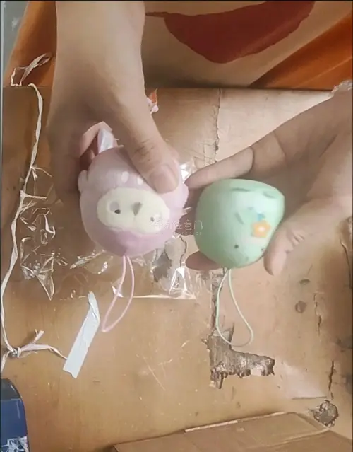 又一次用挖煤姬海淘了些东西，,角落生物的小玩偶和SD娃衣，包装很好很结实，,拿到手很安心，也没等多久好像就七八天吧,会继续使用的！
