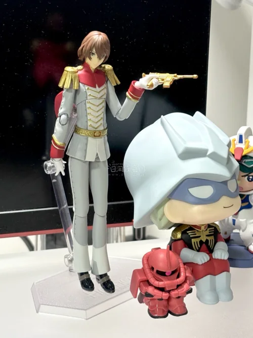 蹲到超好价 figma 明智吾郎 Crow 怪盗服带特典脸，代拍顺畅、费用透明、EMS 不到一周迅速到手。包装硬箱+气泡膜双层，figma 外盒无压完美好盒。本体金线反光涂装绝了，配件枪/西洋剑/西洋棋齐全，表情件也全，非常可爱?！
