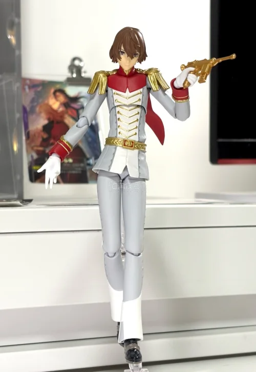蹲到超好价 figma 明智吾郎 Crow 怪盗服带特典脸，代拍顺畅、费用透明、EMS 不到一周迅速到手。包装硬箱+气泡膜双层，figma 外盒无压完美好盒。本体金线反光涂装绝了，配件枪/西洋剑/西洋棋齐全，表情件也全，非常可爱?！