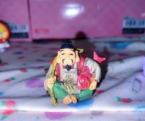 挖煤姬年中开箱｜今年收到最有记忆点的一单✨

上半年的海淘开箱里，这一单集齐多元风格藏品的包裹，给我留下了格外深刻的印象。
其中有还原自然生态、细节逼真的旭川动物园青蛙扭蛋，充满野性复古质感的剑羚头骨壁挂模型，还有寓意吉祥、做工精致的日式惠比寿福神摆件，从自然科普、...