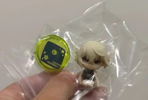 挖煤姬年中开箱｜上半年最满意的一单✨
不知不觉上半年的购物清单已经满满当当，在众多海淘好物里，这单刀剑乱舞的扭蛋手办绝对是我心中的TOP1！这次入手的是《刀剑乱舞》音乐剧阿津贺志山异闻系列的盒蛋小手办，还有多款角色趴趴玩偶与专属特典底座。每一款角色还原度超高，细节做...