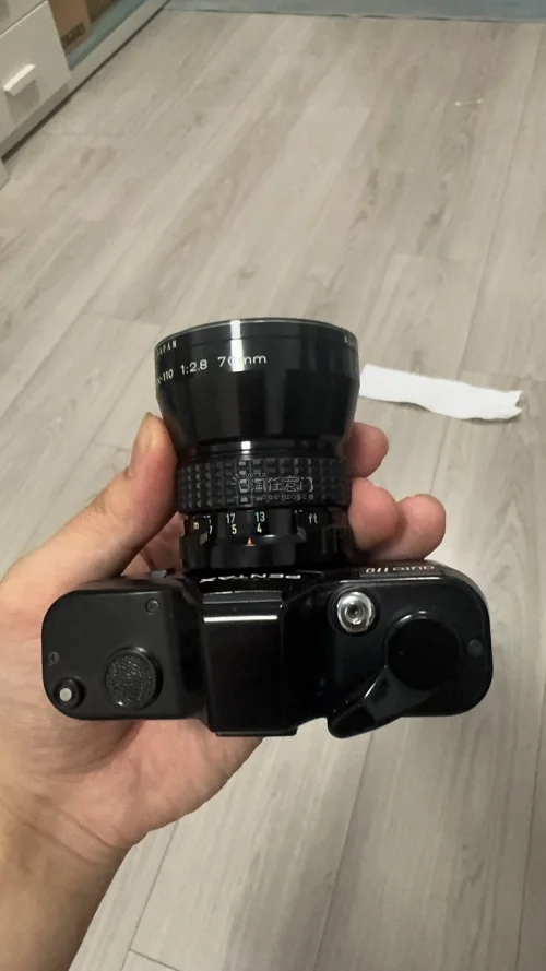 通过日淘任意门入手这套宾得 PENTAX auto110 胶片相机镜头套装，已经到手玩了几天，整体体验比预期更有意思。机身小巧精致，几支镜头搭配起来很有收藏感，也适合日常把玩和拍照体验。日淘任意门下单、转运流程都比较顺利，包装和物流也还可以。喜欢中古胶片相机的朋友可...