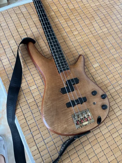 ibanez bass 