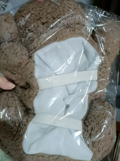 不按体积重算的话用竹蜻蜓运毛绒真的非常合适呀！这次买了一直很想要的马卡钦，可惜没赌到全新，但是状态还是不错滴~