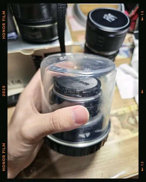尼康F2购物体验
 
一直心仪尼康F2这款经典机械胶片机，国内市面机型溢价高、成色参差不齐，最终选择在挖煤姬日淘入手，全程体验省心又靠谱。
 
平台界面操作简单，日拍货源丰富，机型成色、瑕疵细节标注清晰，还配有实拍图，方便精准挑选。下单后客服响应迅速，有疑问都能耐心...