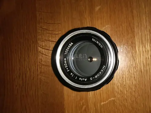淘日版中古相机选挖煤姬太靠谱！平台界面简洁，商品成色标注详细，实拍图清晰，实物到手和描述无差别。仓库打包专门做防震加固，机身镜头分开包裹，缓冲材料充足，运输无划痕磕碰。物流速度超出预期，清关稳定，各项收费公开透明，客服对电子产品相关问题解答专业。不用费心找代购，一站...