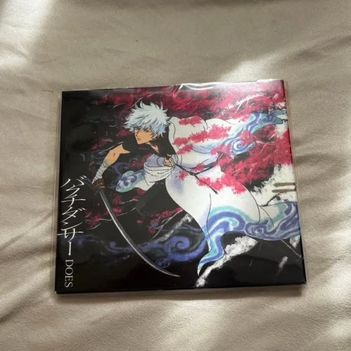 很美的一张cd，全世界都应该人手一张。银时实在太好看了，这个cd封面真的做的好美。很美的，物流也很快呀 到手无损。